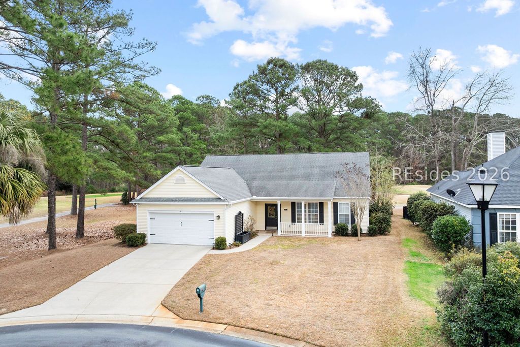 10 Abingdon Ln, Bluffton, SC 29909