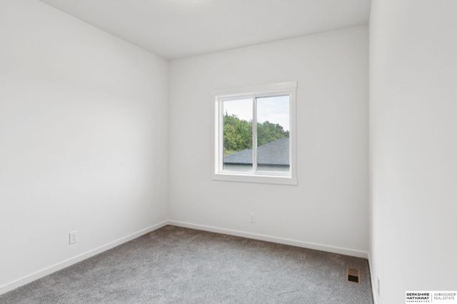 906 Southridge Drive, Louisville, NE 68037