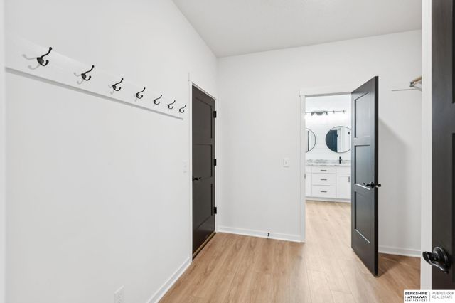 906 Southridge Drive, Louisville, NE 68037