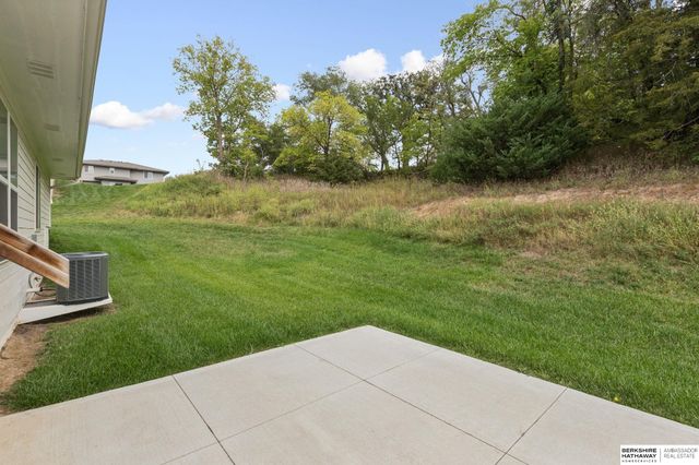 906 Southridge Drive, Louisville, NE 68037