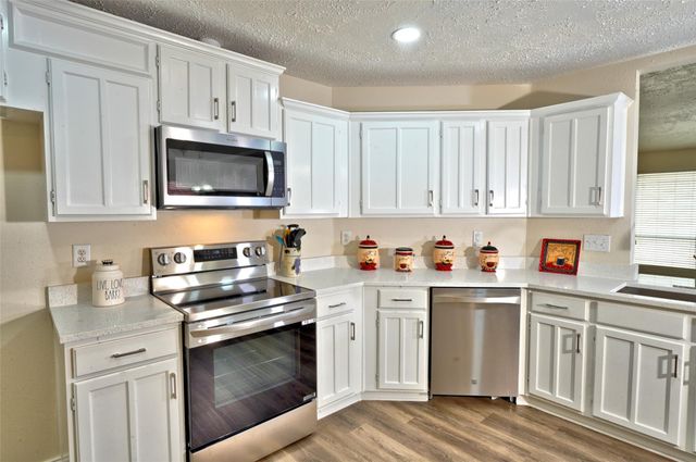 16715 Maplemont Drive, Houston, TX 77095