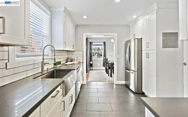 2253 Warner Ave, Oakland, CA 94603