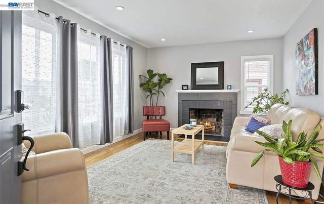 2253 Warner Ave, Oakland, CA 94603