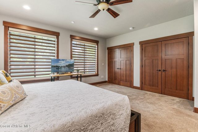 125 Crooked Ear Dr, Sandpoint, ID 83864