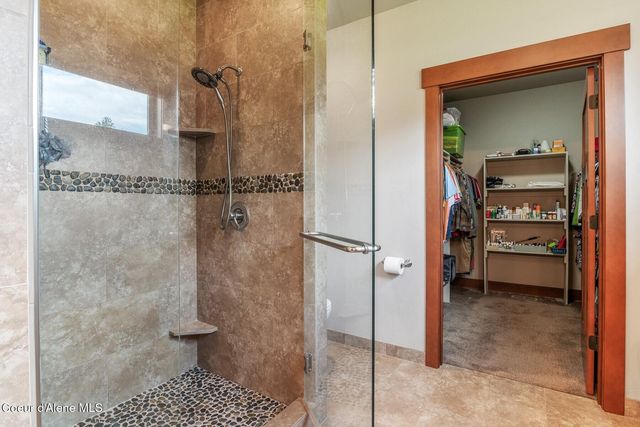 125 Crooked Ear Dr, Sandpoint, ID 83864