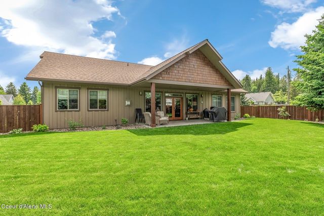 125 Crooked Ear Dr, Sandpoint, ID 83864