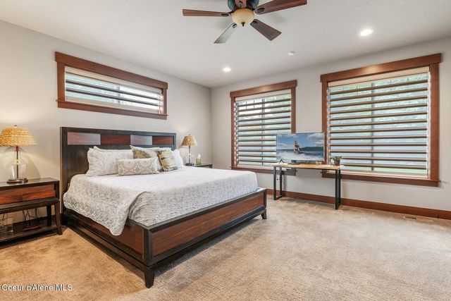 125 Crooked Ear Dr, Sandpoint, ID 83864