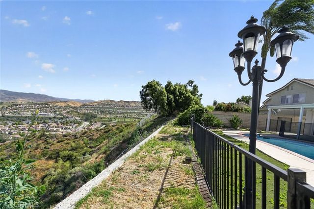 28131 Florence, Canyon Country, CA 91351