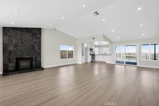28131 Florence, Canyon Country, CA 91351