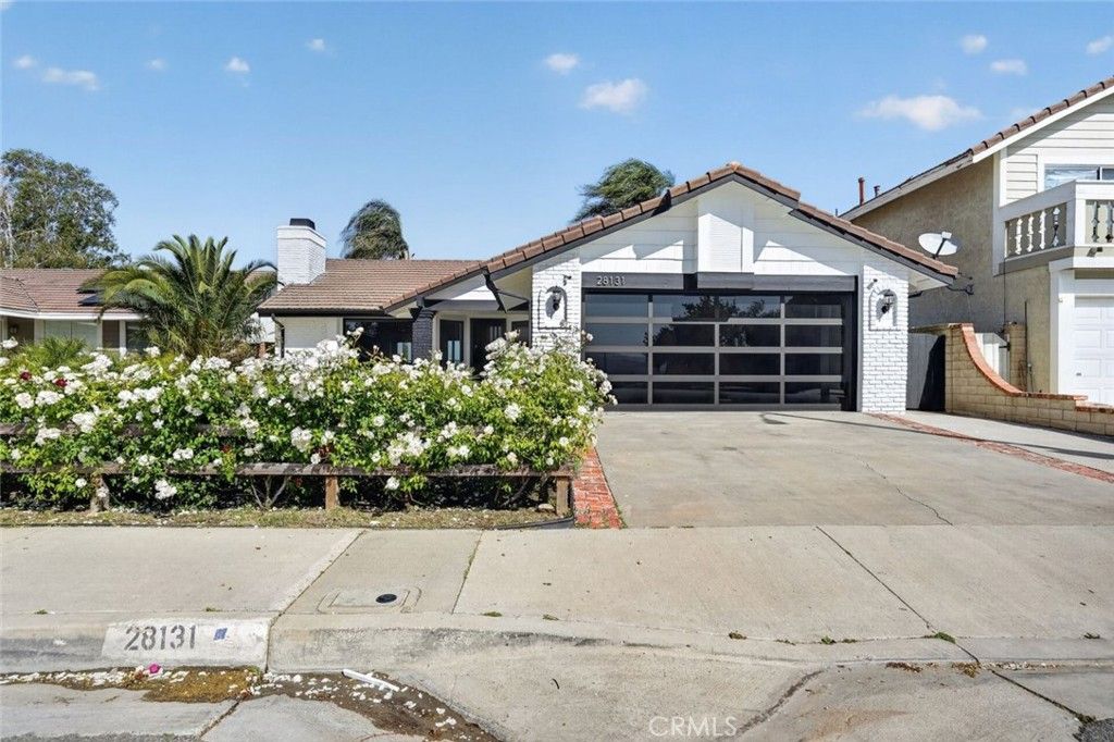 28131 Florence, Canyon Country, CA 91351