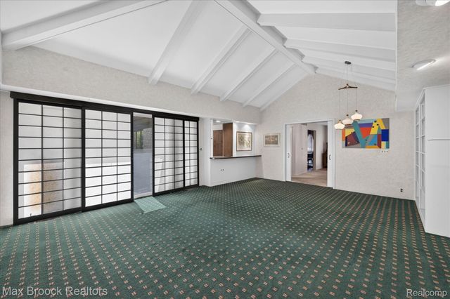 22262 Chatsford Circuit Street, Southfield, MI 48034