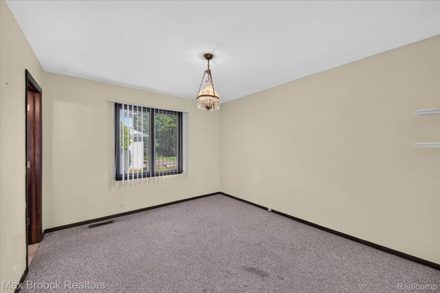 22262 Chatsford Circuit Street, Southfield, MI 48034