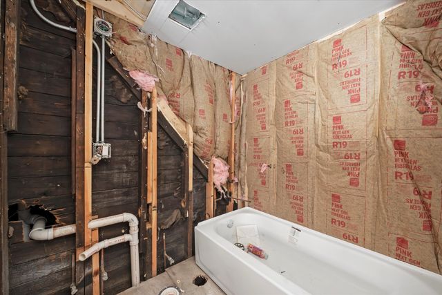 14017 S Atlantic Avenue, Riverdale, IL 60827