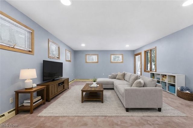 3812 N Glenridge Road, Akron, OH 44319