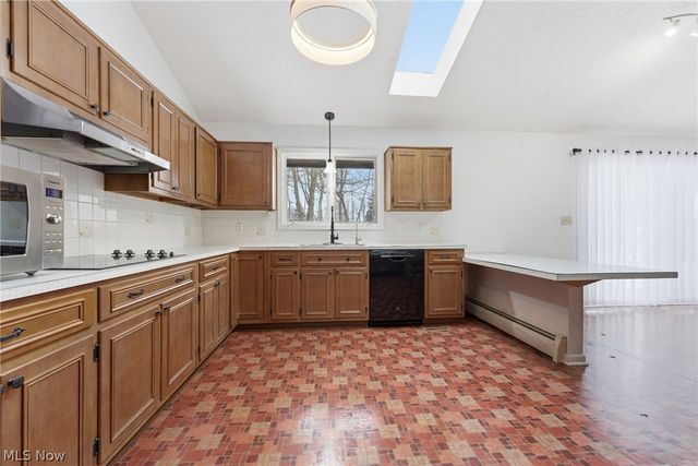 3812 N Glenridge Road, Akron, OH 44319