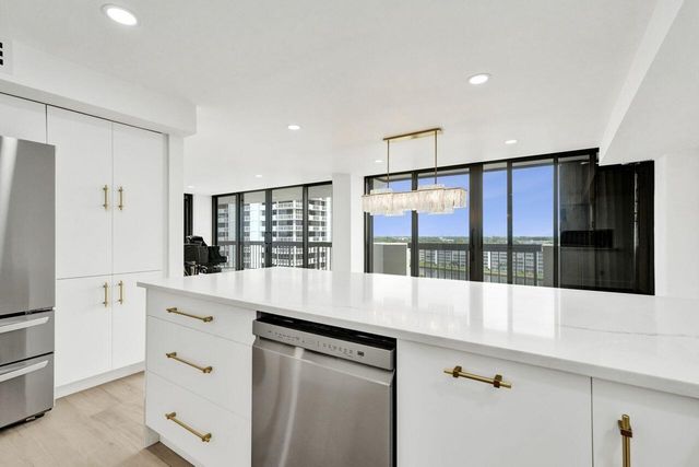 108 Lakeshore Drive 1041, North Palm Beach, FL 33408