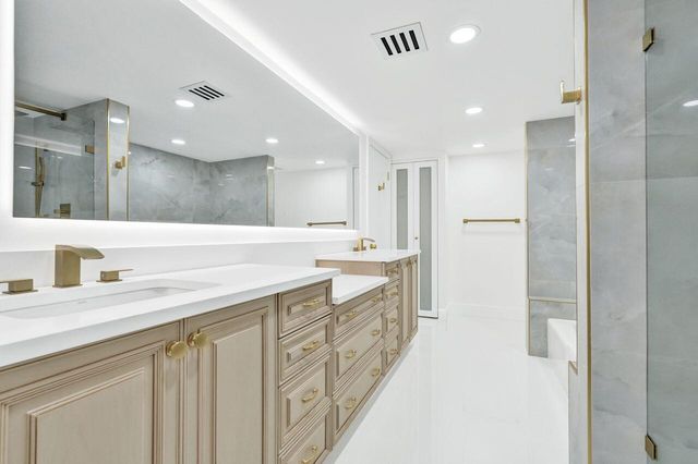 108 Lakeshore Drive 1041, North Palm Beach, FL 33408