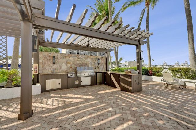 108 Lakeshore Drive 1041, North Palm Beach, FL 33408