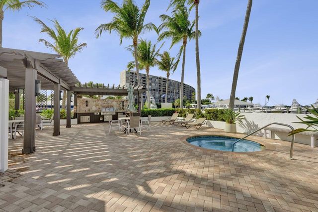 108 Lakeshore Drive 1041, North Palm Beach, FL 33408