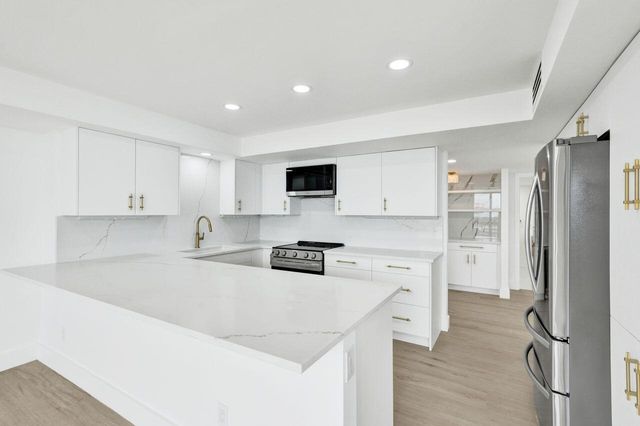 108 Lakeshore Drive 1041, North Palm Beach, FL 33408