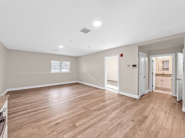 10 Franklin Ave G20, Revere, MA 02151