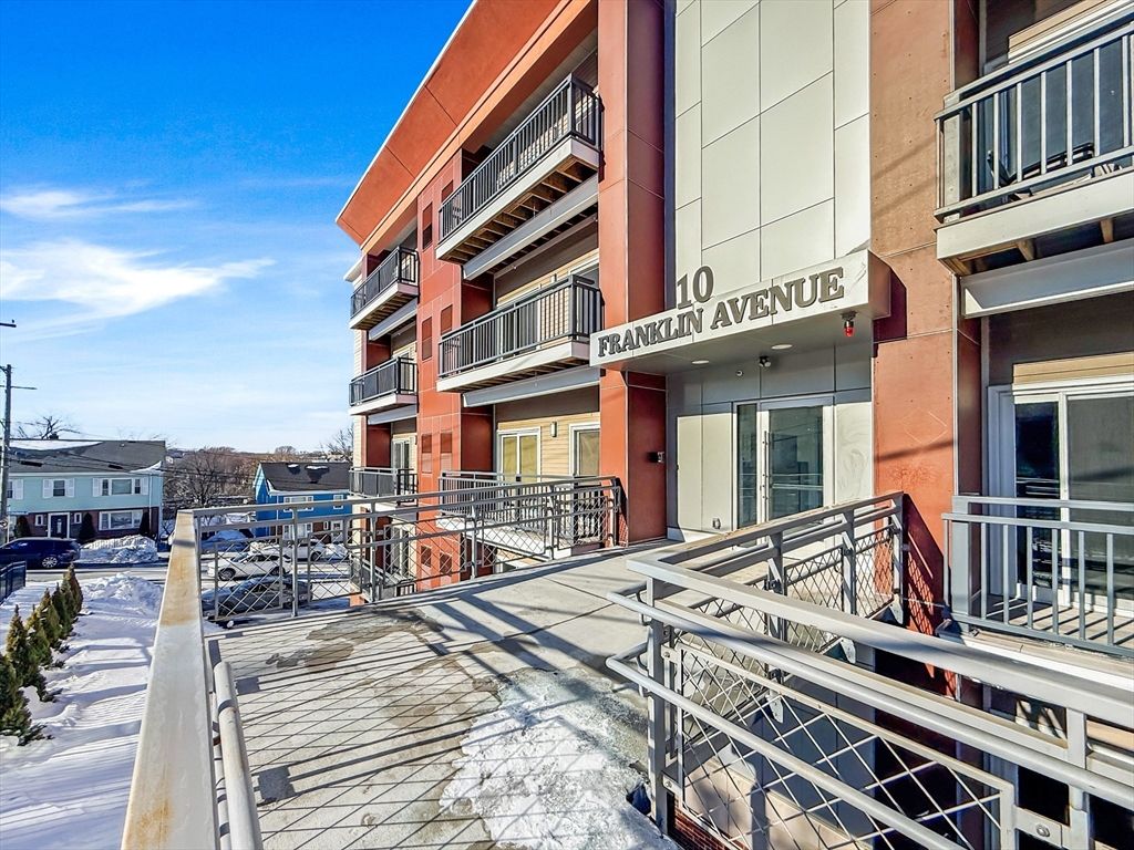 10 Franklin Ave G20, Revere, MA 02151