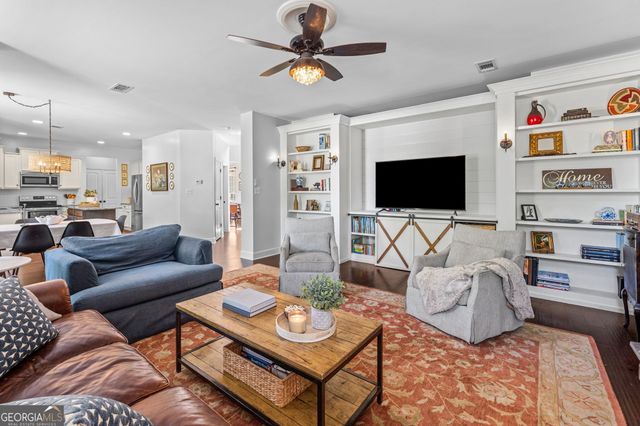 15 Austin Storey Circle, Newnan, GA 30263