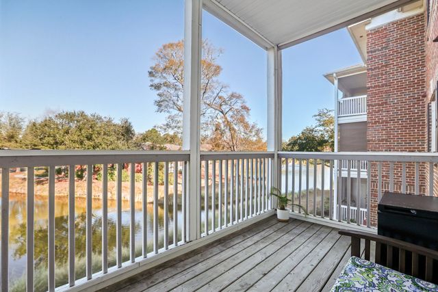 1445 Cambridge Lakes Drive 206, Mount Pleasant, SC 29464
