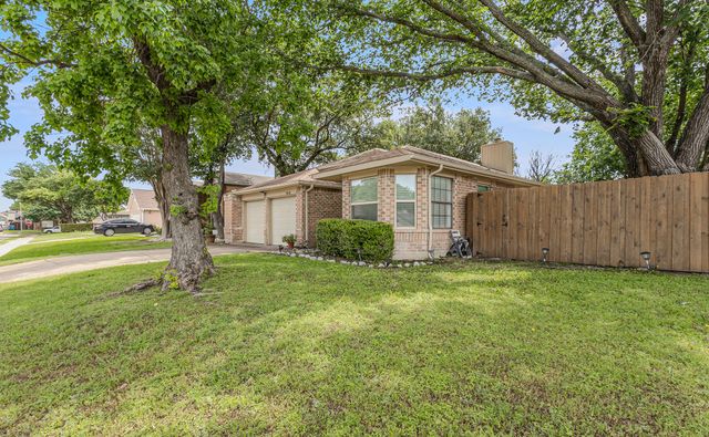 7810 Ivy Lane, Rowlett, TX 75089