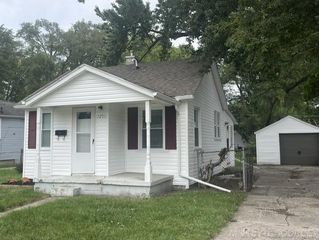 7251 Yacht Avenue, Warren, MI 48091