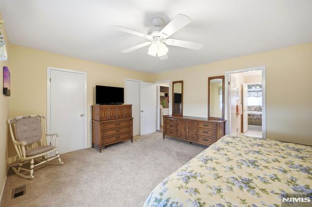 88 Metro Vista Drive, Hawthorne, NJ 07506