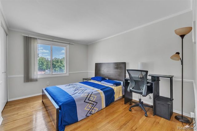 28595 San Carlos Street, Southfield, MI 48076