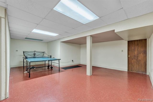 28595 San Carlos Street, Southfield, MI 48076