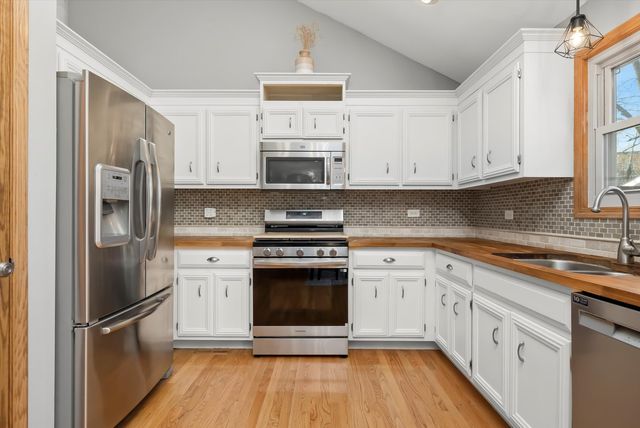 11144 Denny Avenue, Mokena, IL 60448