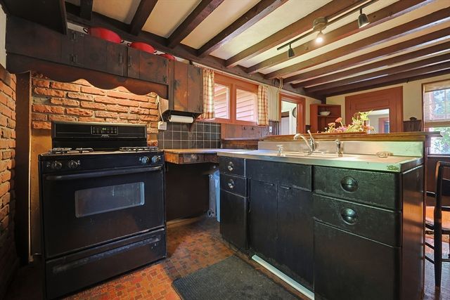 430 Franklin St., Wrentham, MA 02093