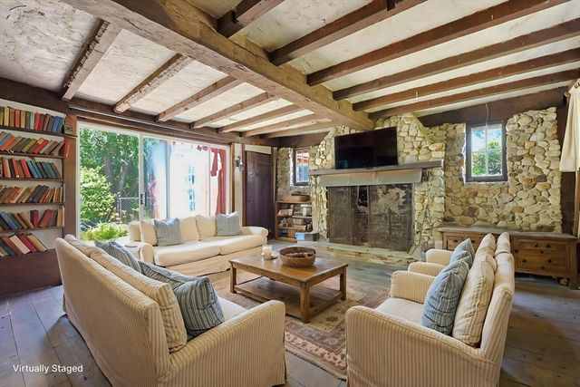 430 Franklin St., Wrentham, MA 02093