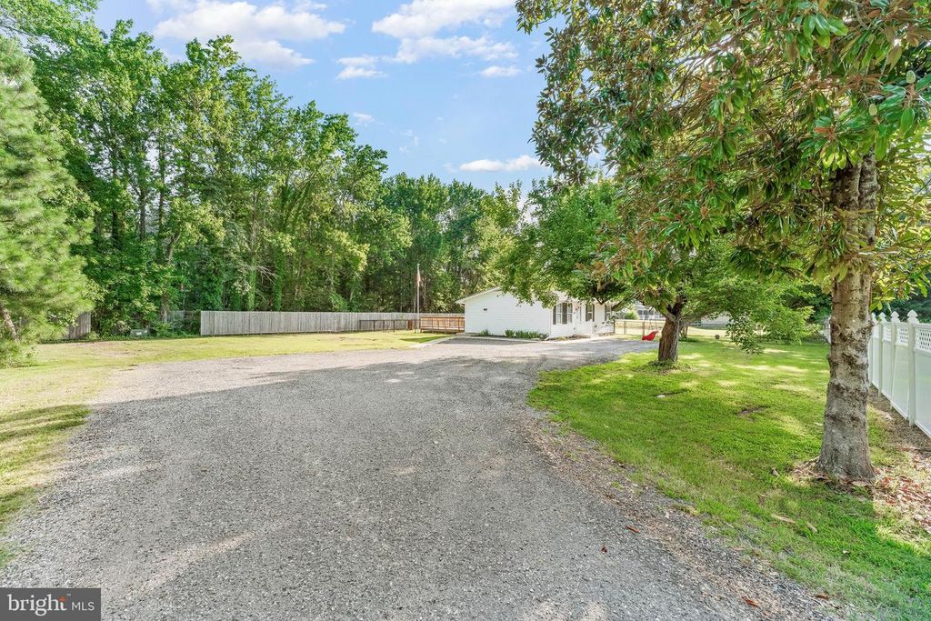 1337 GREGG DR, Lusby, MD 20657