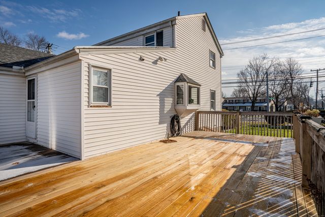 1 Valley Crest Drive, West Hartford, CT 06110