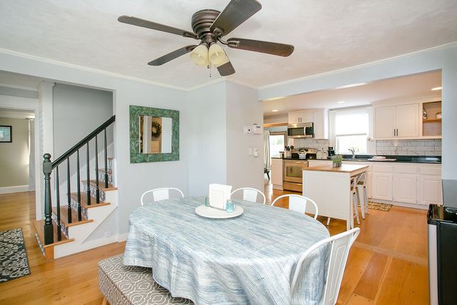 1994 East Main Road, Portsmouth, RI 02871