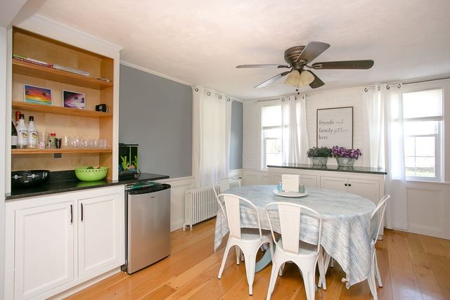 1994 East Main Road, Portsmouth, RI 02871