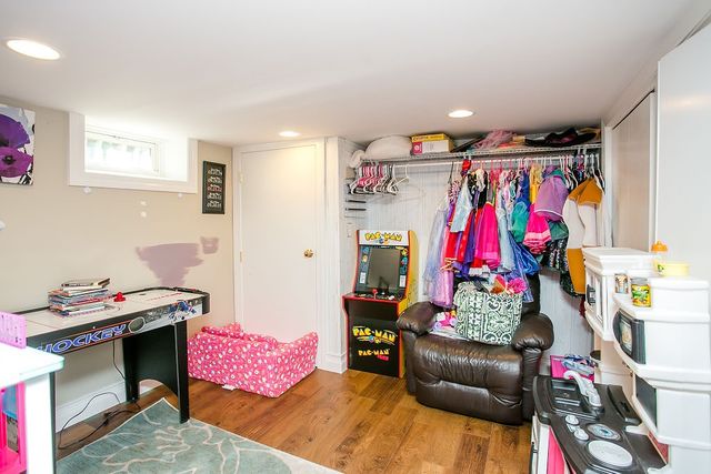 1994 East Main Road, Portsmouth, RI 02871