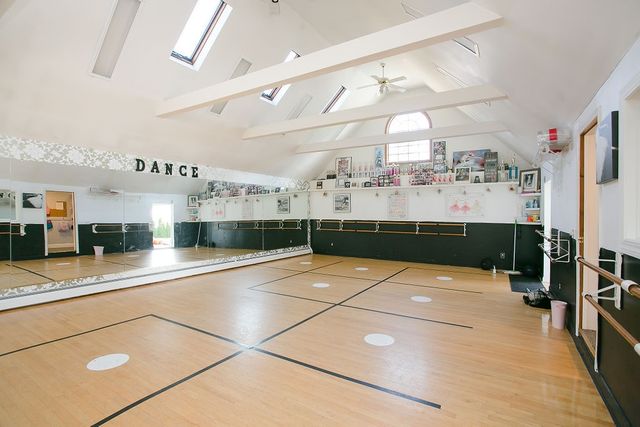 1994 East Main Road, Portsmouth, RI 02871