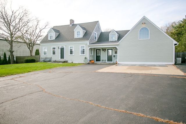 1994 East Main Road, Portsmouth, RI 02871