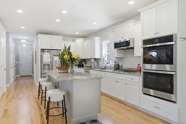 316 Montelona Road, Goffstown, NH 03045