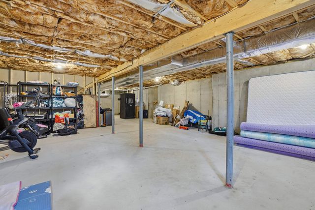 316 Montelona Road, Goffstown, NH 03045