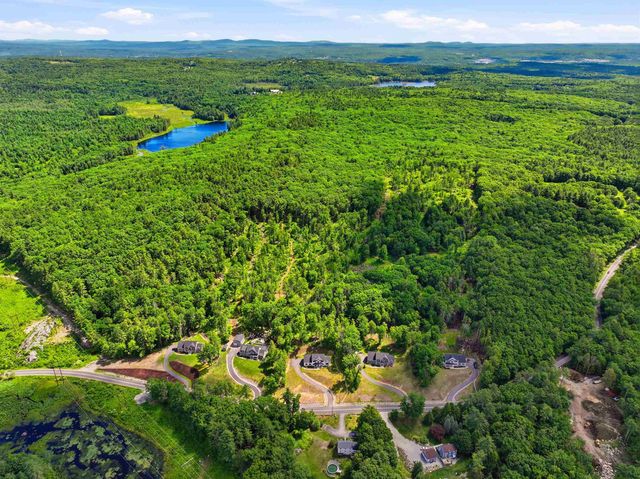 316 Montelona Road, Goffstown, NH 03045