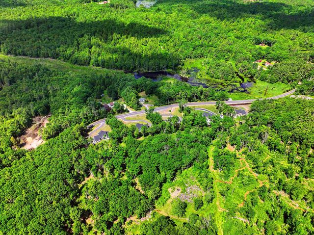 316 Montelona Road, Goffstown, NH 03045