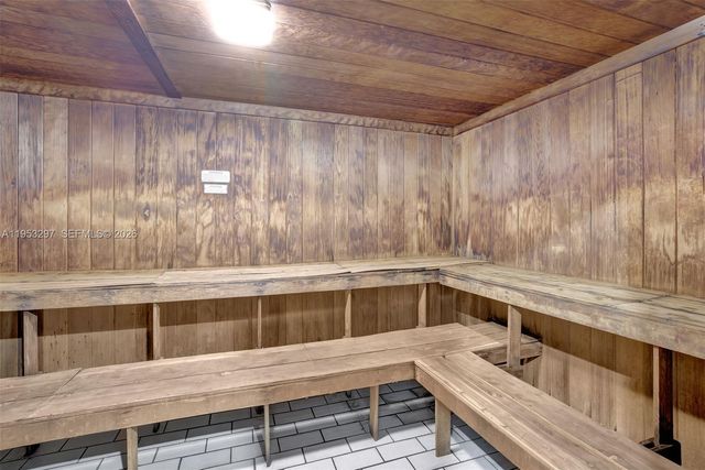 3800 S Ocean Dr 325, Hollywood, FL 33019