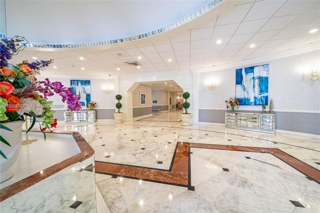 3800 S Ocean Dr 325, Hollywood, FL 33019