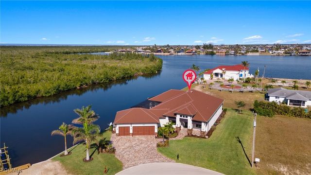 4323 Kismet PKWY W, Cape Coral, FL 33993